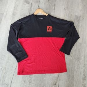Walt DISNEY World Spirit Jersey Red & Black light sz Adult LARGE